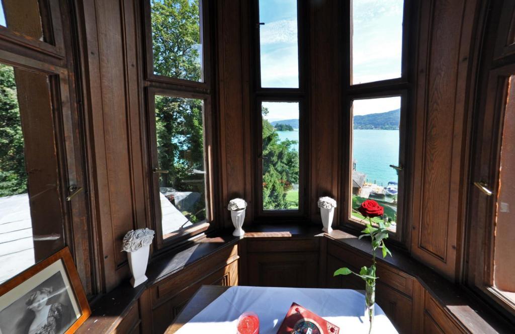 Schlossvilla Miralago Portschach am Woerthersee Room photo